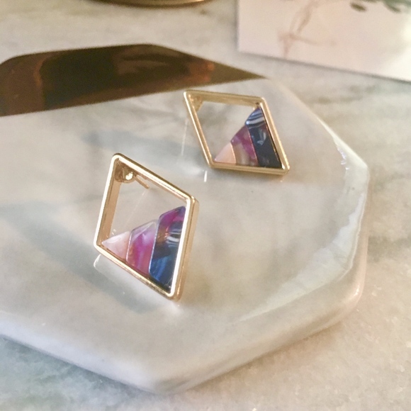 Sterling Silver Contrast Acrylic Tortoise Shell Bar Gold Earrings - Picture 8 of 9